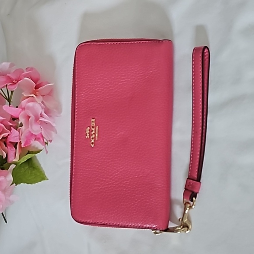 Coach  Pink Long Zip Around Leather  Wallet/ Wristlet C4451